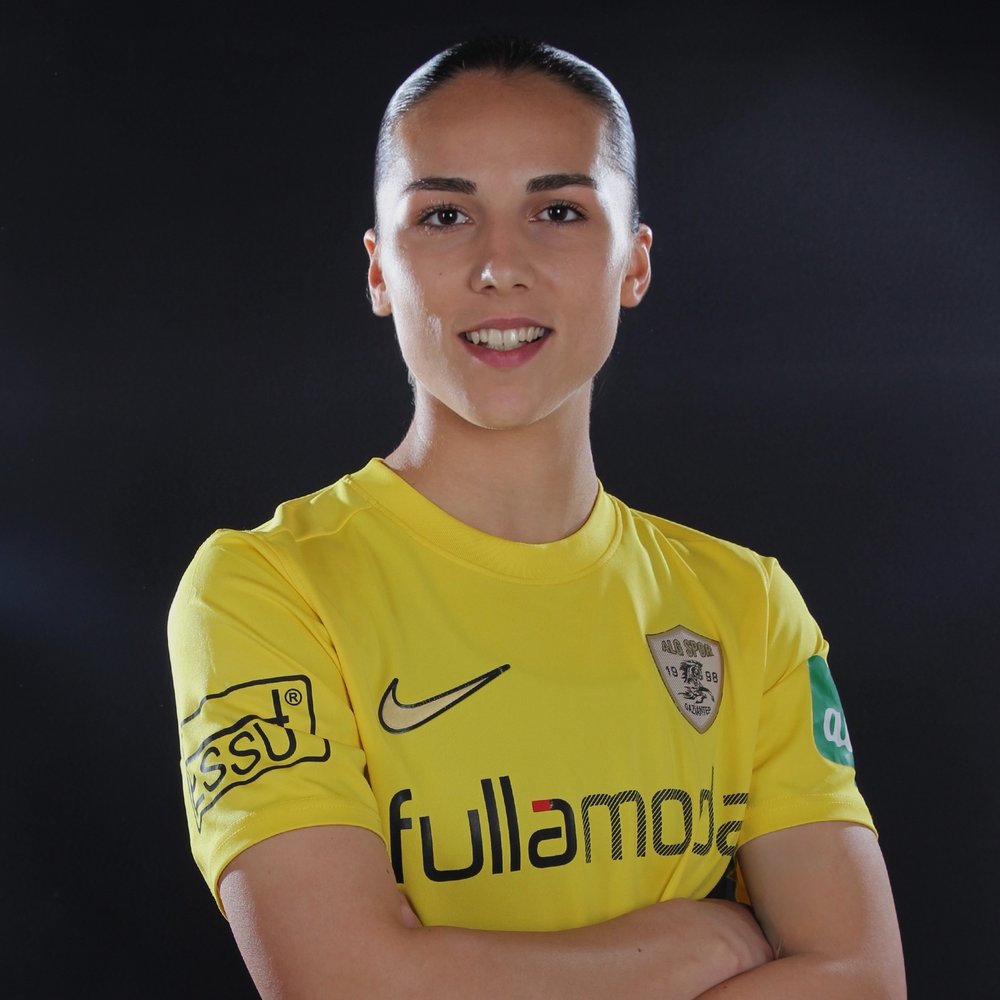 Tijana Žarković &ndash; Serbian central defender at G&oacute;rnik Łęczna